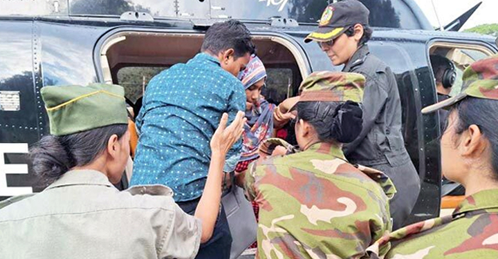 হেলিকপ্টারের মাধ্যমে ৩ গর্ভবতী নারীকে উ’দ্ধা’র