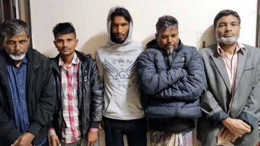 সিলেটে ‘শিলং তীরের’ ৫ জুয়াড়ি আটক